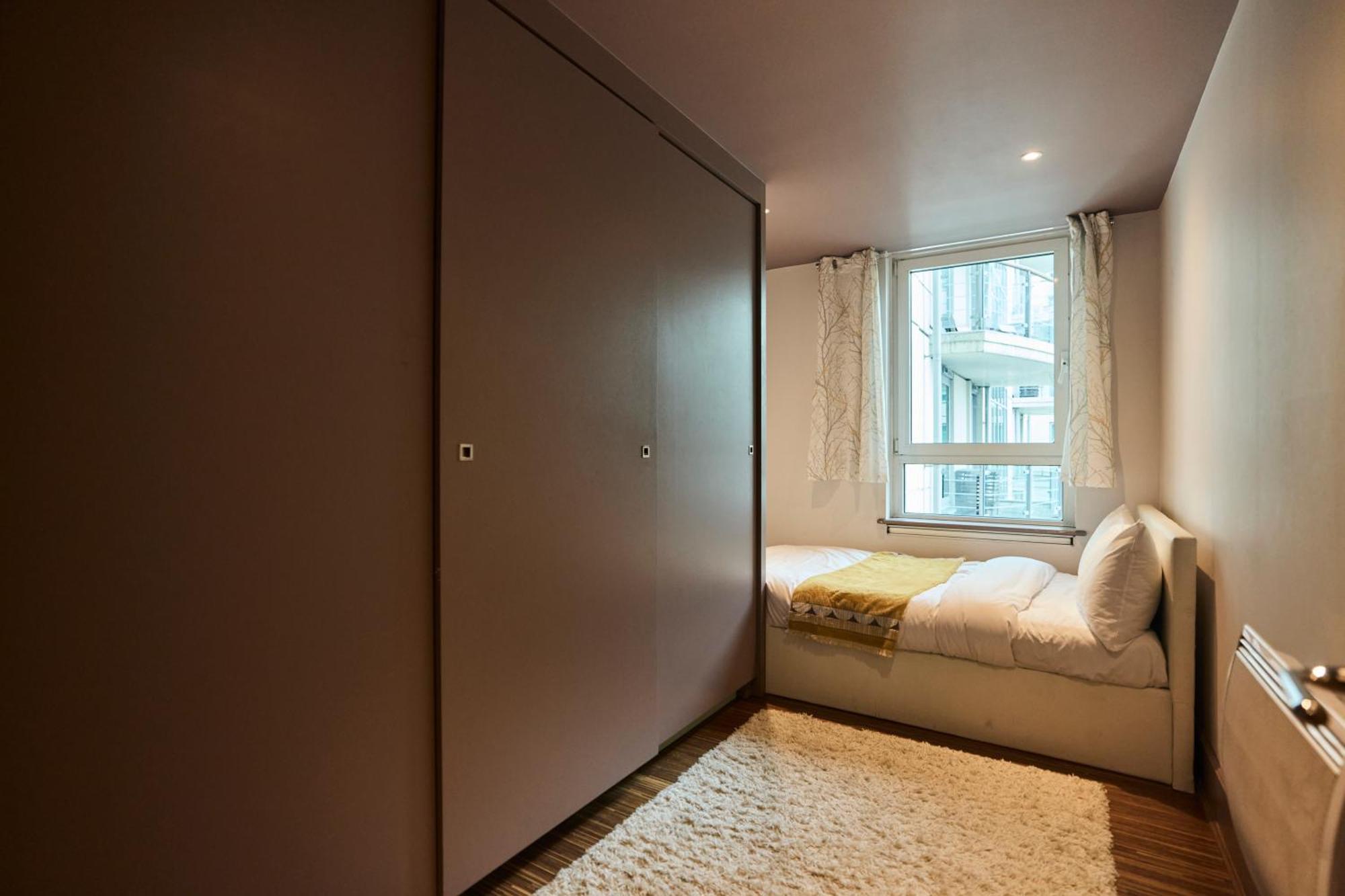 The Vauxhall Hideout - Comfy 2Bdr Flat With Balcony 런던 외부 사진
